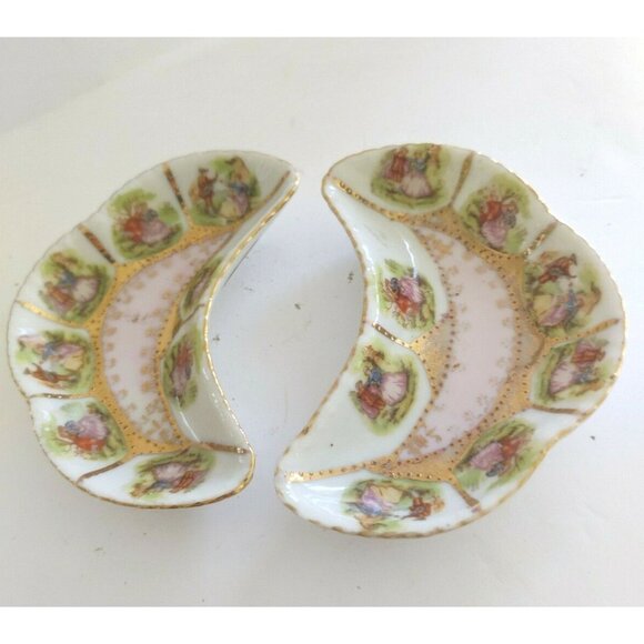 Vintage Crescent Shaped Pair of Victorian Style Side Dishes(Courting Couple) - Picture 2 of 12